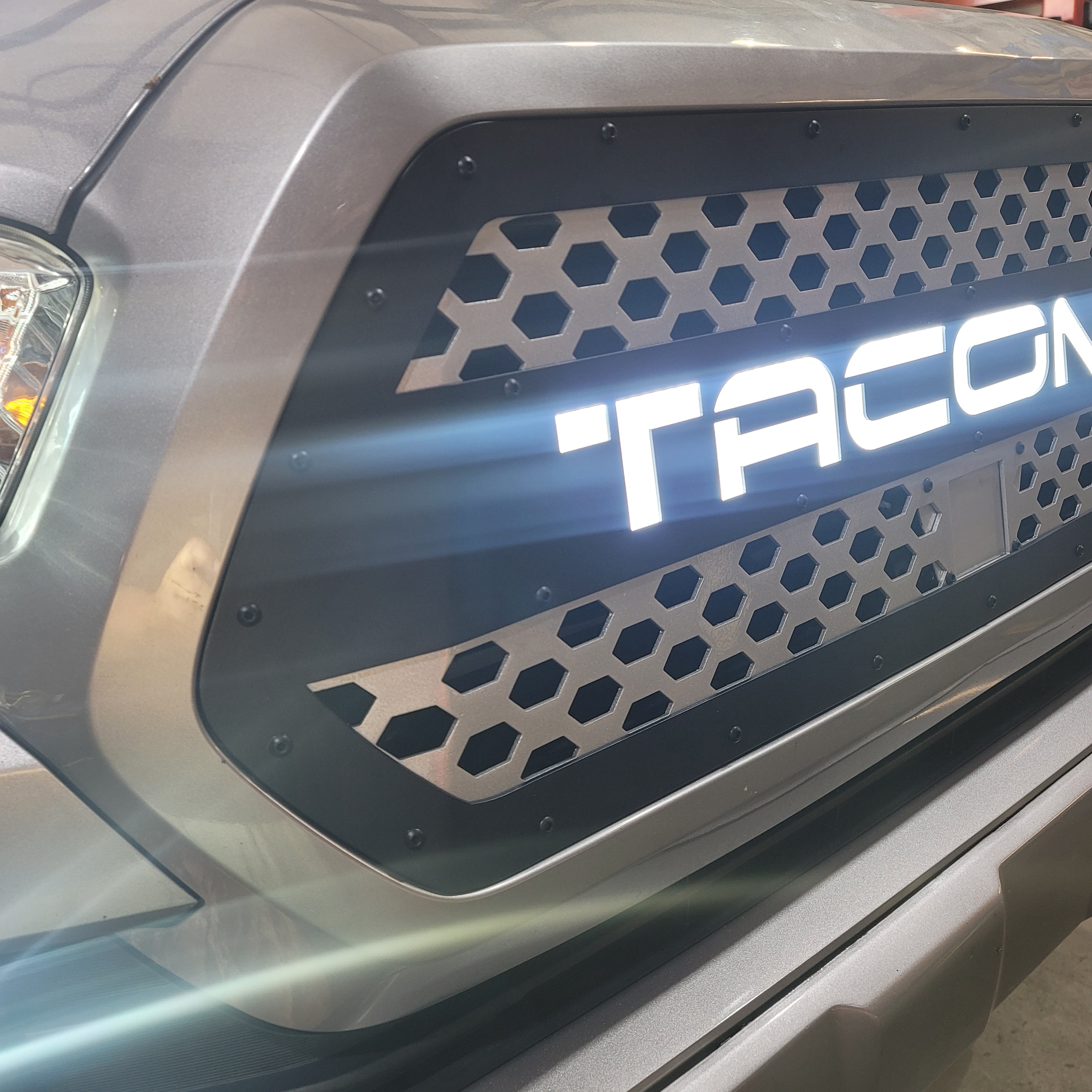 2016-2017 Tacoma TRD Style HALO Grille